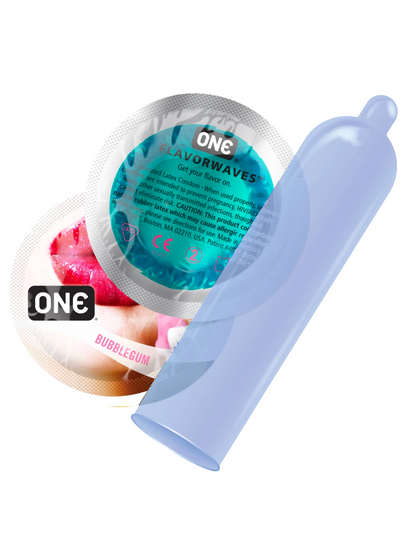 One FlavourWaves BubbleGum Condom detail