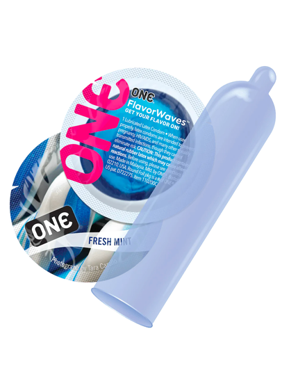 One FlavourWaves Mint Condom detail